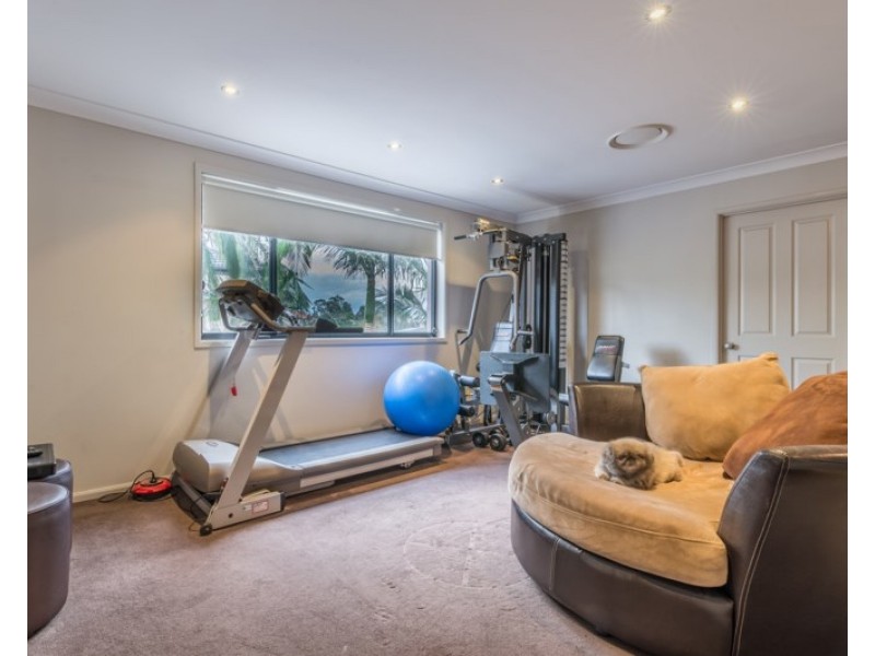 21 Dalmeny Drive, Prestons NSW 2170