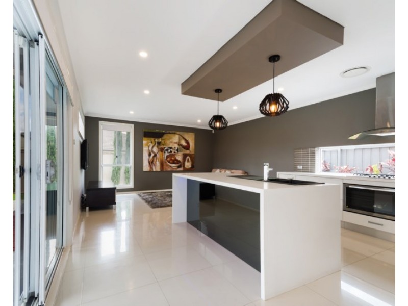 86 Pioneer Drive, Carnes Hill NSW 2171