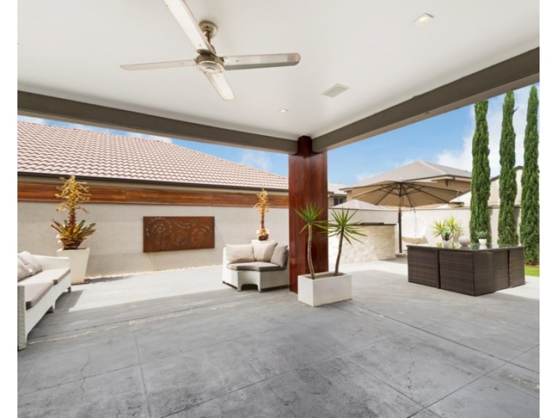 86 Pioneer Drive, Carnes Hill NSW 2171