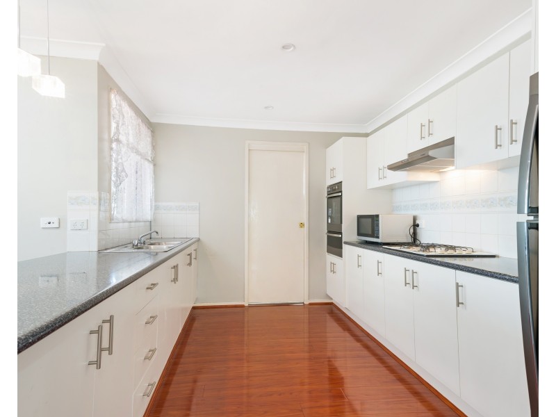 8 Pavo Close, Hinchinbrook NSW 2168