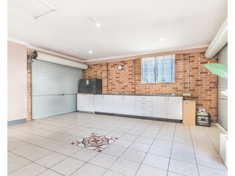 8 Pavo Close, Hinchinbrook NSW 2168