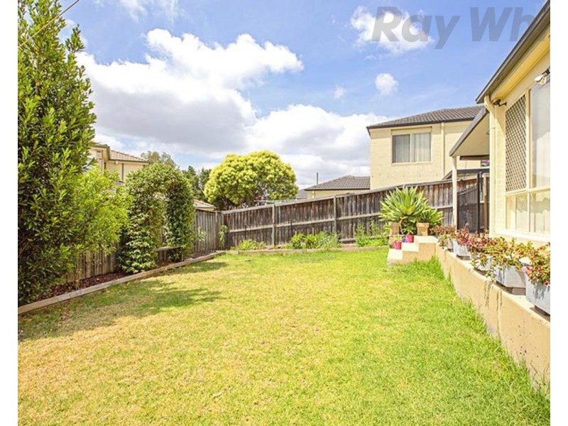 90 Carmichael Drive, West Hoxton NSW 2171