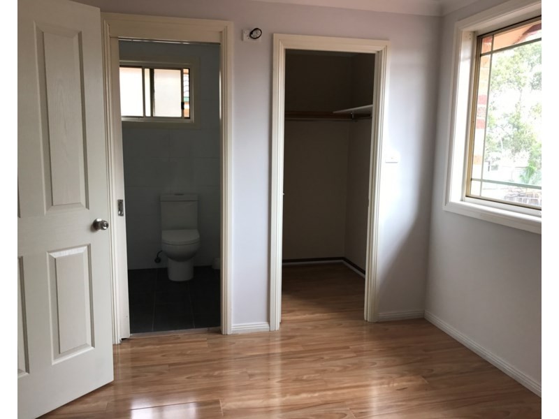 9A Mullumbimby Avenue, Hoxton Park NSW 2171