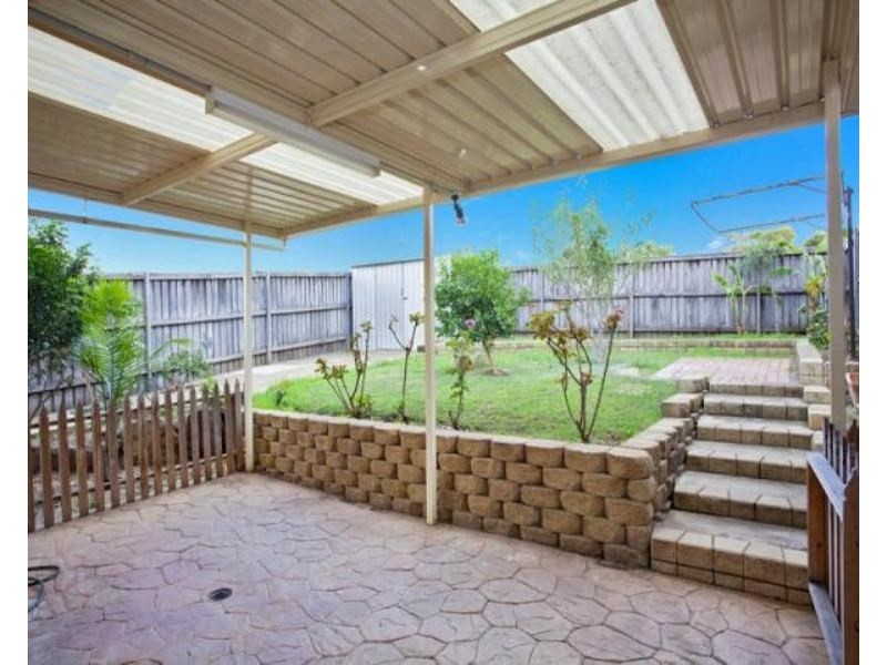 72 Cockatiel Court, Green Valley NSW 2168