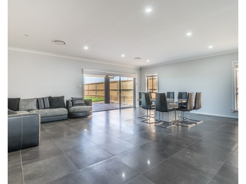 45 Mary Wade Place, Carnes Hill NSW 2171