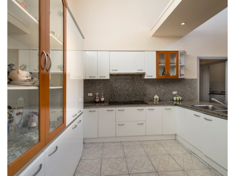 11 Mimosa Road, Bossley Park NSW 2176