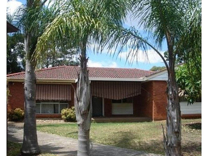 6 Ferraro Crescent, Edensor Park NSW 2176