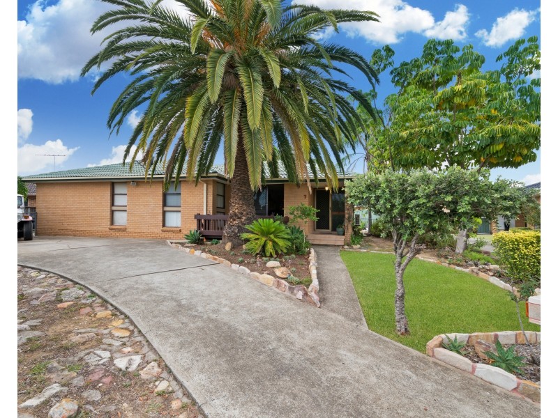 7 Etna Place, Bossley Park NSW 2176