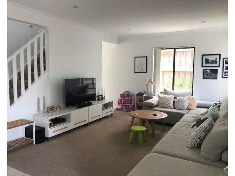 31 Wingate Avenue, West Hoxton NSW 2171