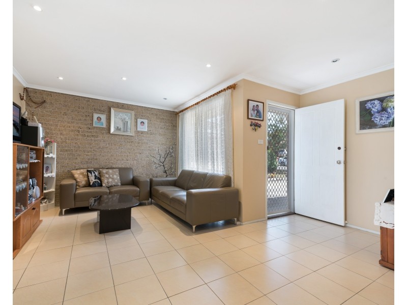 6A Aukane Street, Green Valley NSW 2168