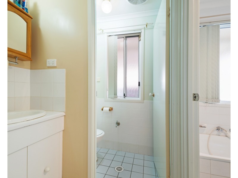 6A Aukane Street, Green Valley NSW 2168