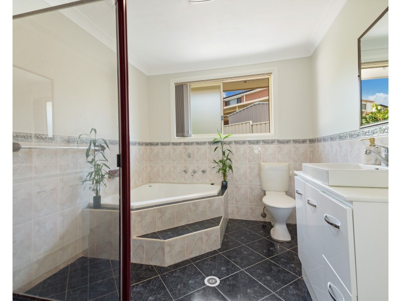 21 Weston Place, West Hoxton NSW 2171