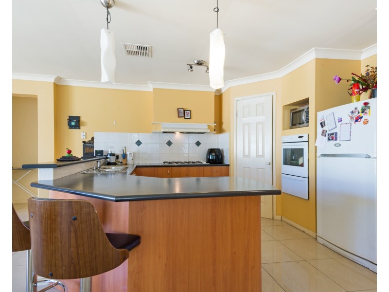 34 Mitchell Drive, West Hoxton NSW 2171