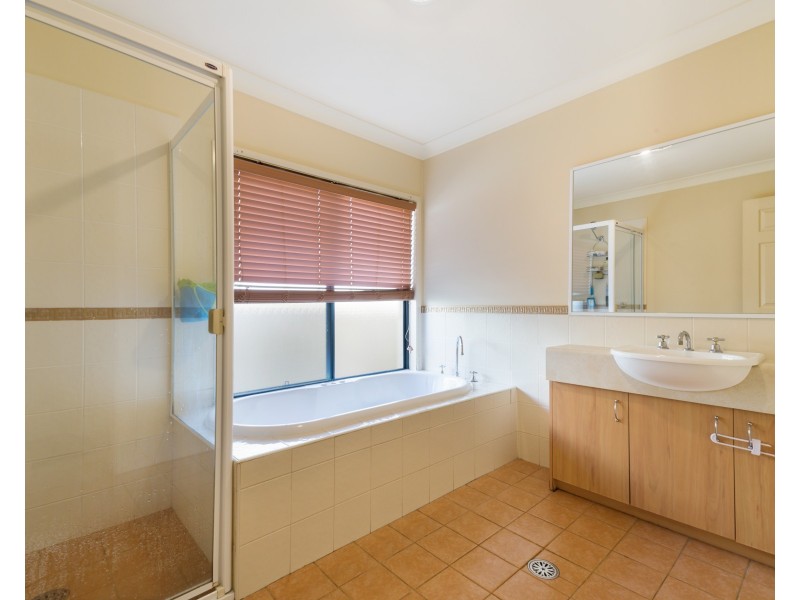 34 Mitchell Drive, West Hoxton NSW 2171