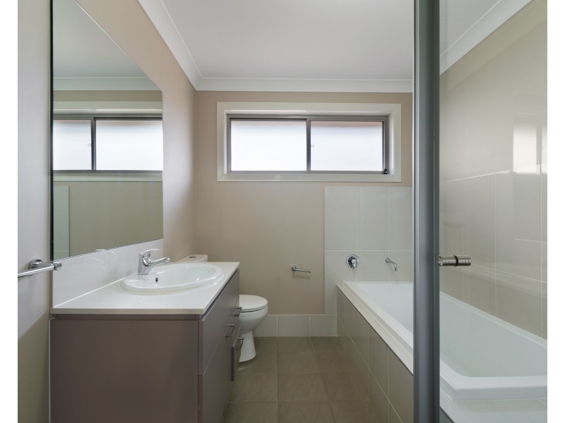 1 Bonython Avenue, Middleton Grange NSW 2171