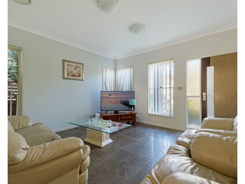 West Hoxton NSW 2171