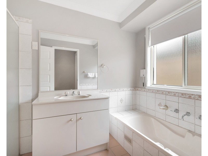 West Hoxton NSW 2171