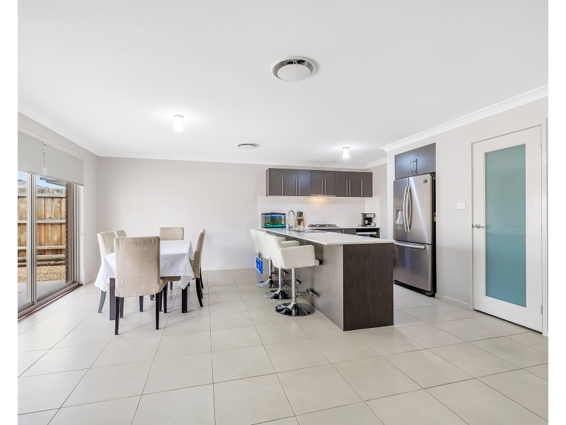 40 Diamond Hill Circuit, Edmondson Park NSW 2174