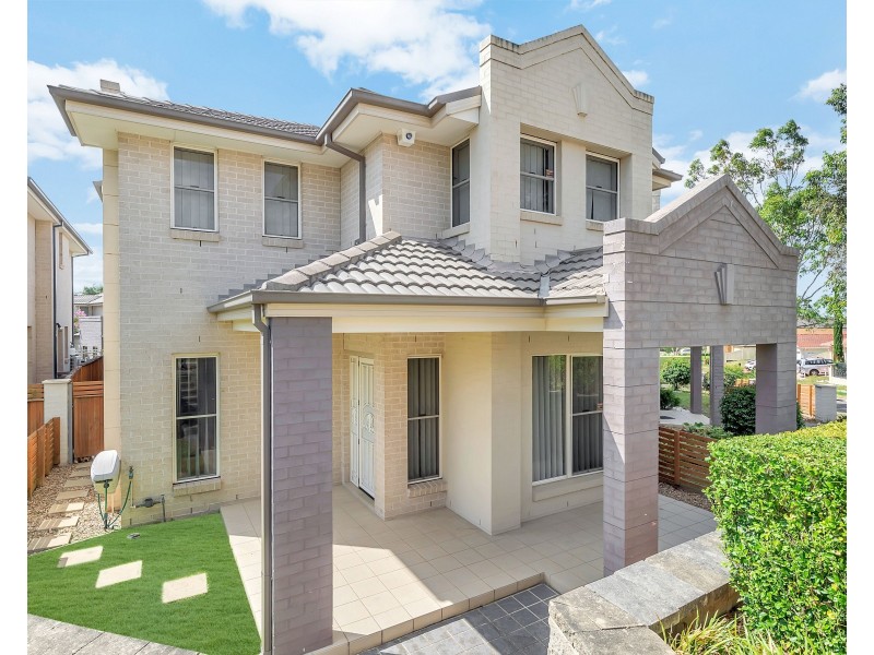 11 Wainewright Avenue, West Hoxton NSW 2171