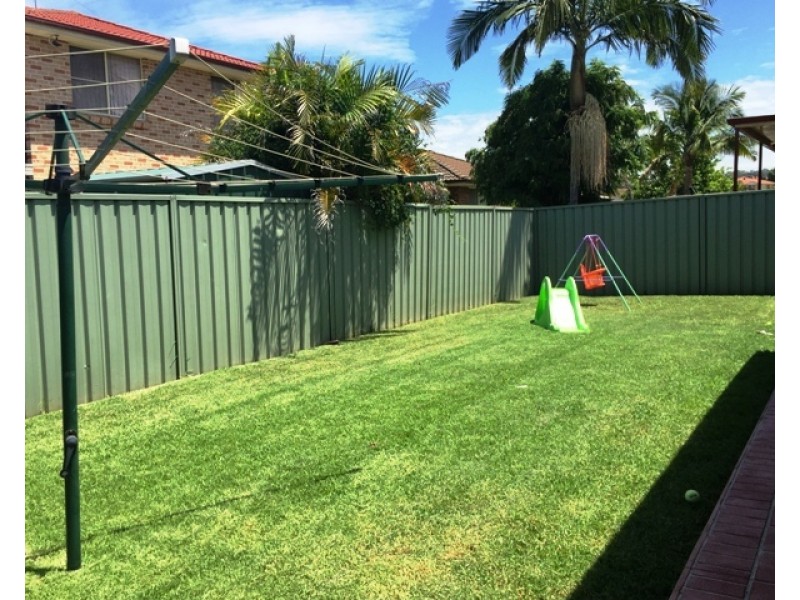 35 Merriwa Avenue, Hoxton Park NSW 2171