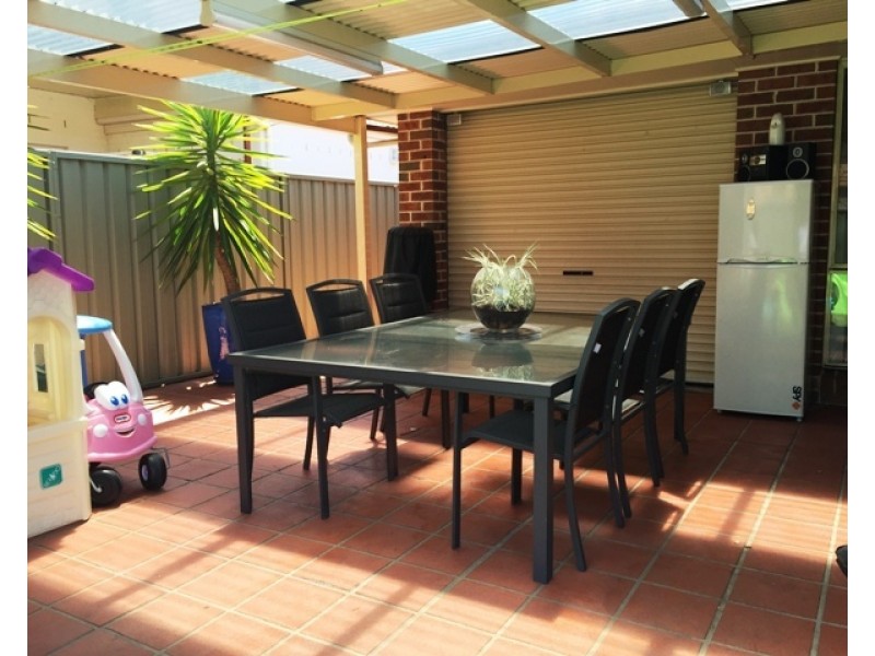 35 Merriwa Avenue, Hoxton Park NSW 2171