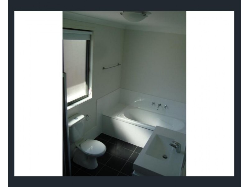 4 Kimberly Drive, Edmondson Park NSW 2174