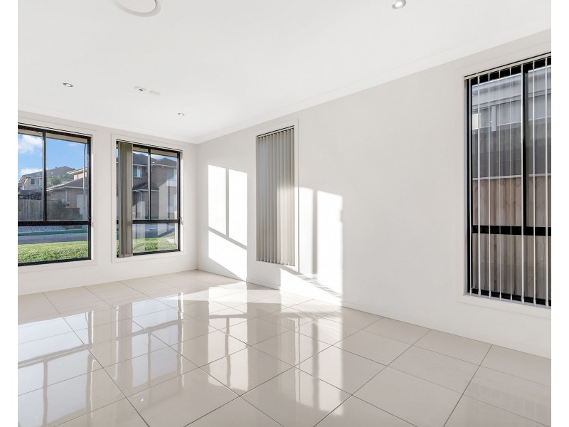 4 Redfern Street, Carnes Hill NSW 2171