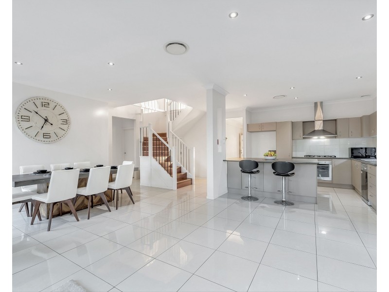 4 Redfern Street, Carnes Hill NSW 2171