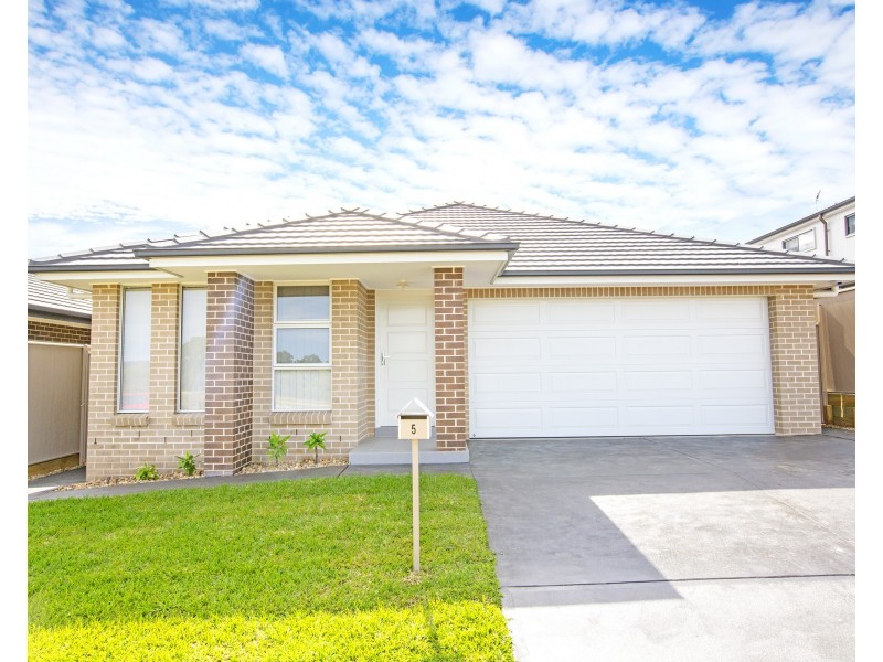 5 Pekin Street, Spring Farm NSW 2570