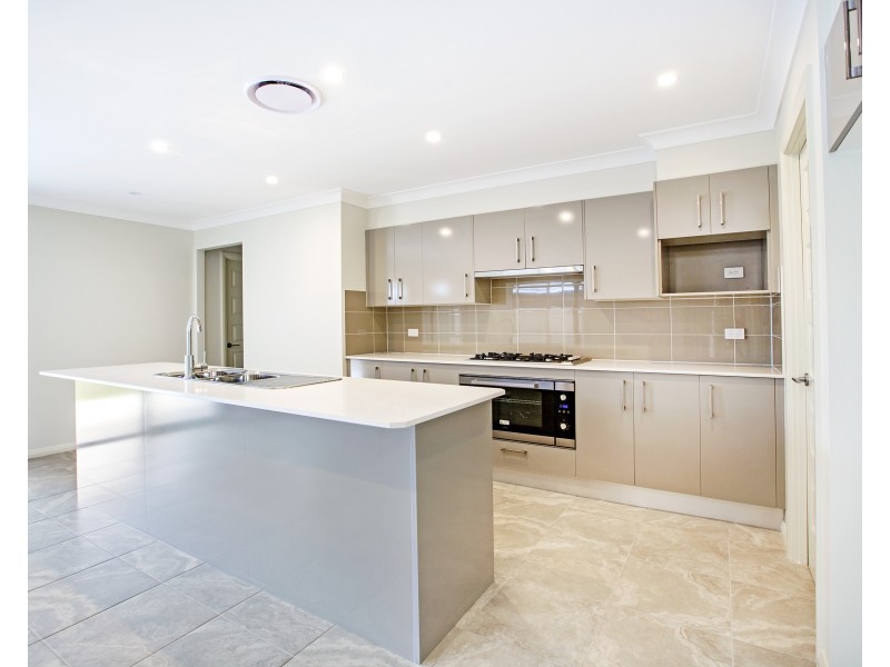 5 Pekin Street, Spring Farm NSW 2570