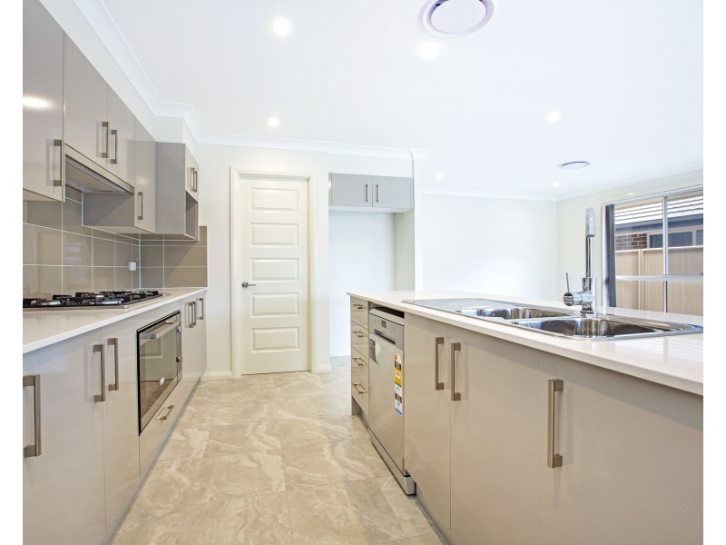 5 Pekin Street, Spring Farm NSW 2570