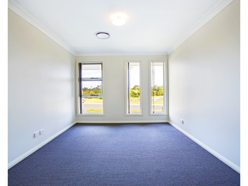 5 Pekin Street, Spring Farm NSW 2570