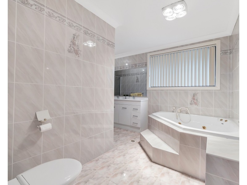 2 Carlton Road, Cecil Hills NSW 2171