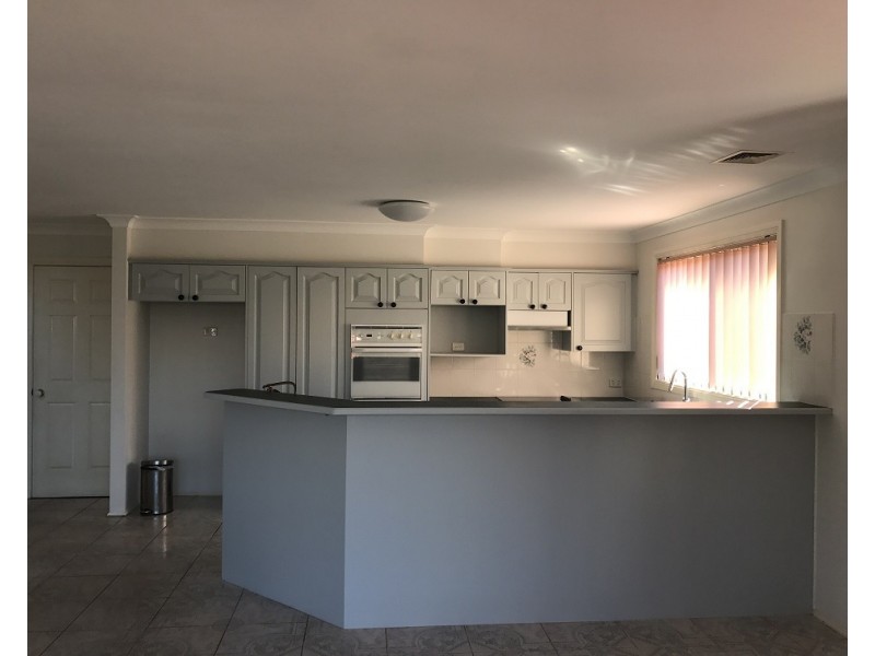 14 Aukane Street, Green Valley NSW 2168