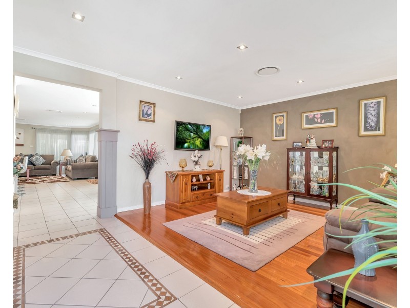 30 Carmichael Drive, West Hoxton NSW 2171