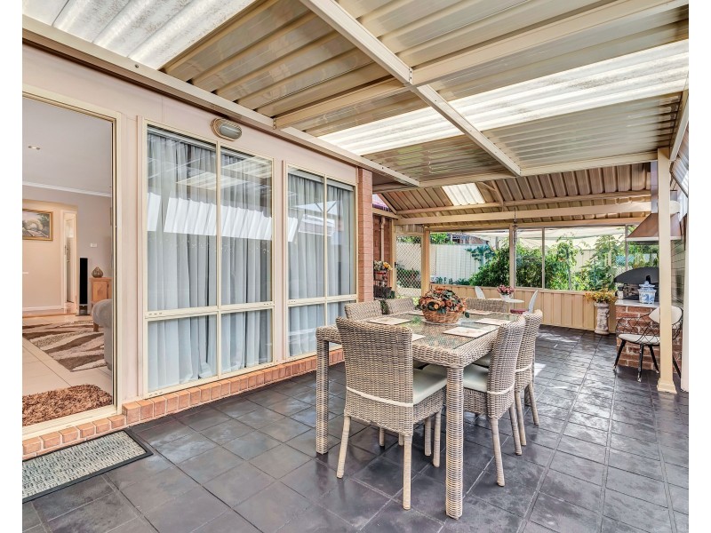 30 Carmichael Drive, West Hoxton NSW 2171