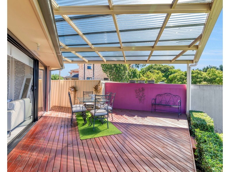 14 Ridgeway Close, West Hoxton NSW 2171