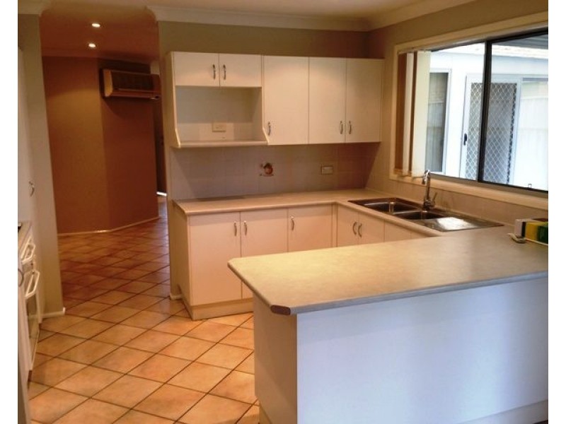 31 Brindabella Drive, Horningsea Park NSW 2171