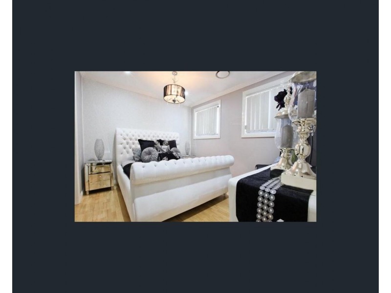 1 Melaleuca Place, Prestons NSW 2170