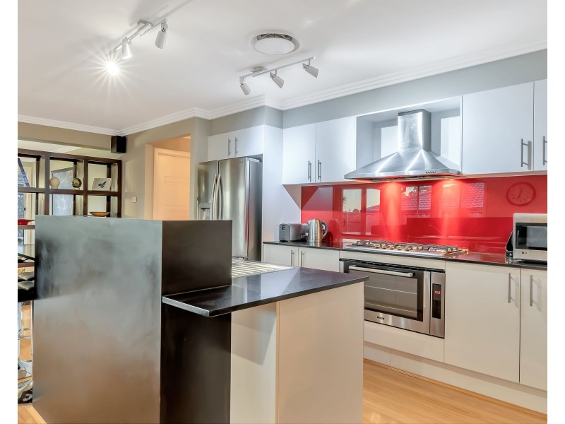 155 Middleton Drive, Middleton Grange NSW 2171