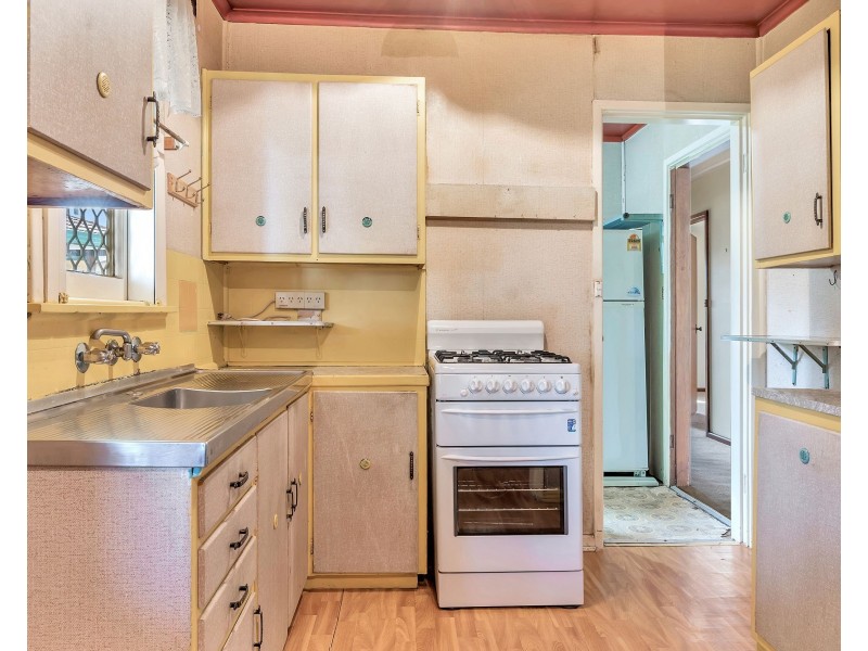 22 Nicholls Street, Warwick Farm NSW 2170