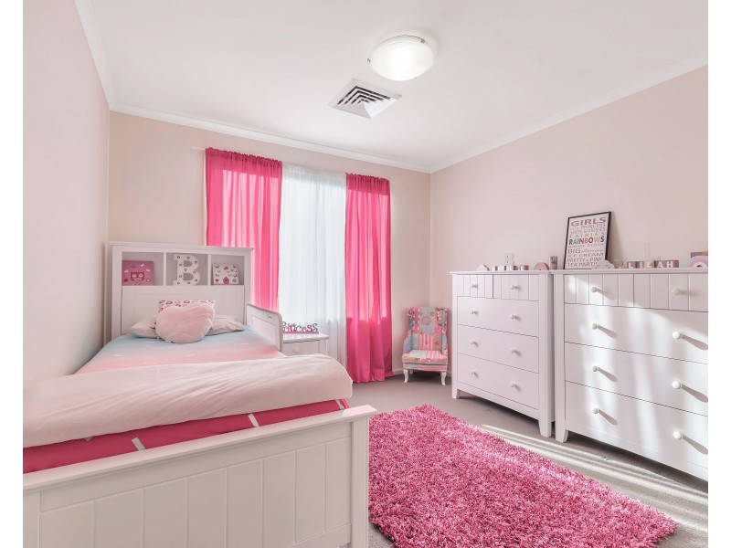 6 Perisher Street, Horningsea Park NSW 2171