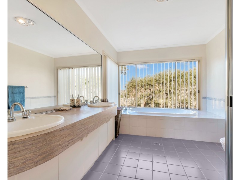 6 Perisher Street, Horningsea Park NSW 2171