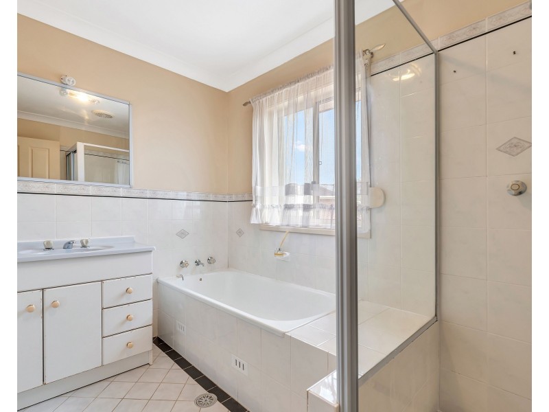 3 Aukane Street, Green Valley NSW 2168