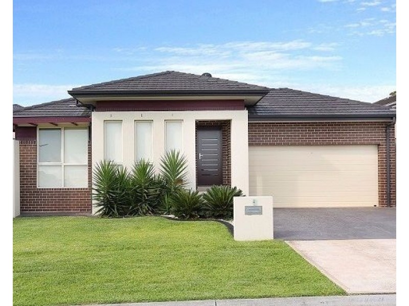 4 Dekanzo Avenue, Middleton Grange NSW 2171