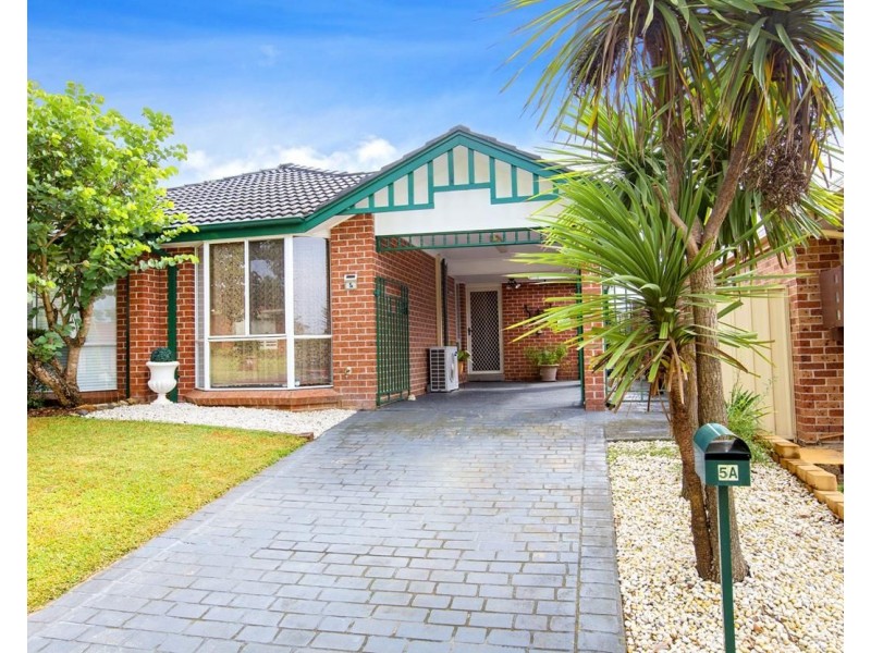5a Tamworth Crescent, Hoxton Park NSW 2171