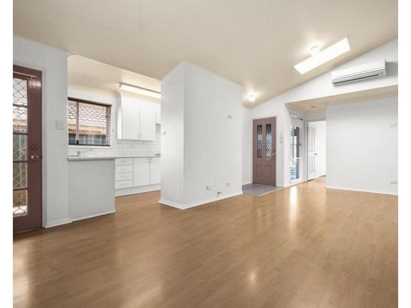 5a Tamworth Crescent, Hoxton Park NSW 2171