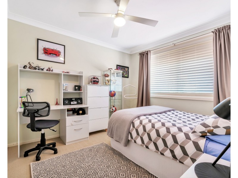 1/5 Corella Road, Green Valley NSW 2168