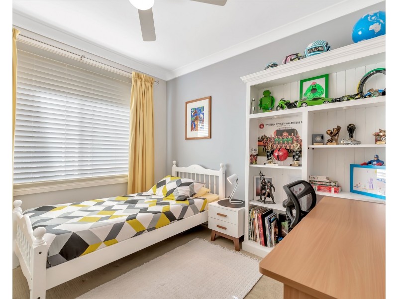 1/5 Corella Road, Green Valley NSW 2168