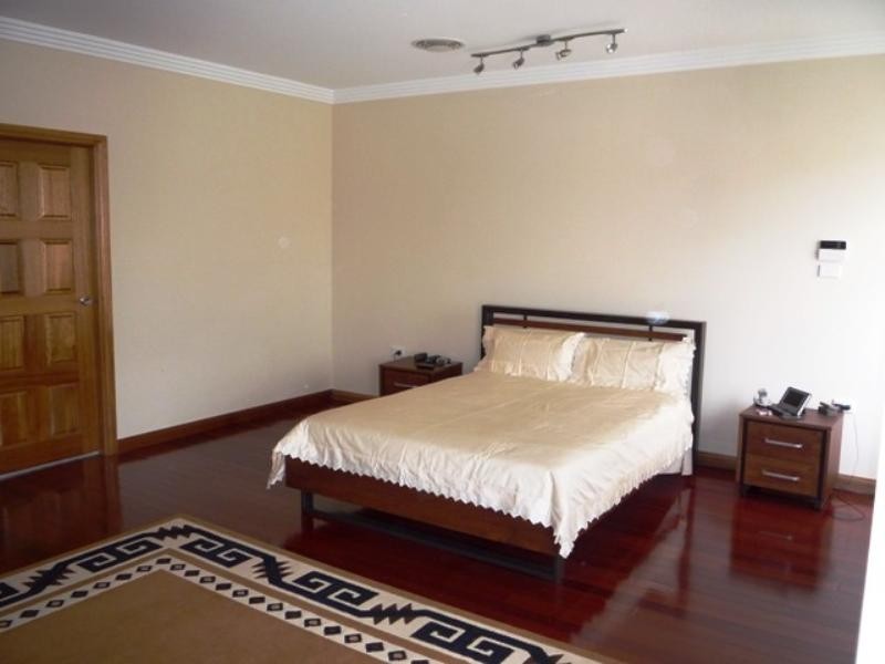 West Hoxton NSW 2171